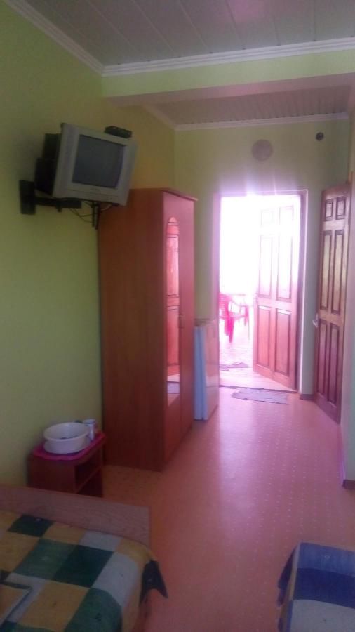 Гостевой дом Розовый домик Саки-23