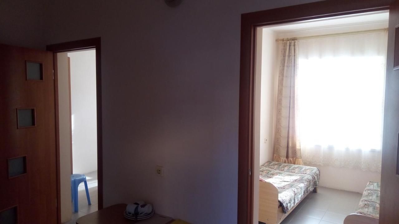 Гостевой дом Розовый домик Саки-26