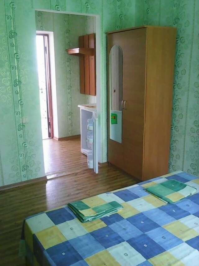 Гостевой дом Розовый домик Саки-48