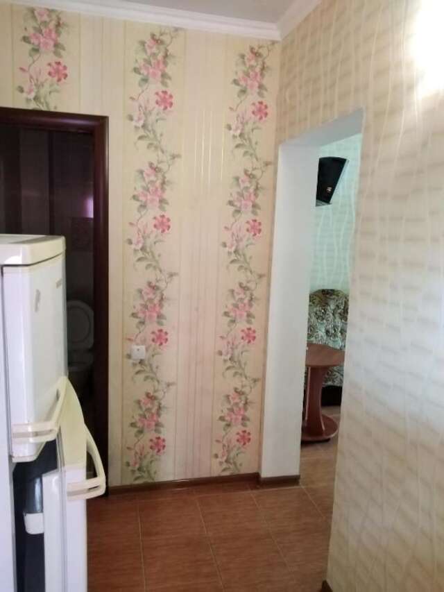 Гостевой дом Розовый домик Саки-69